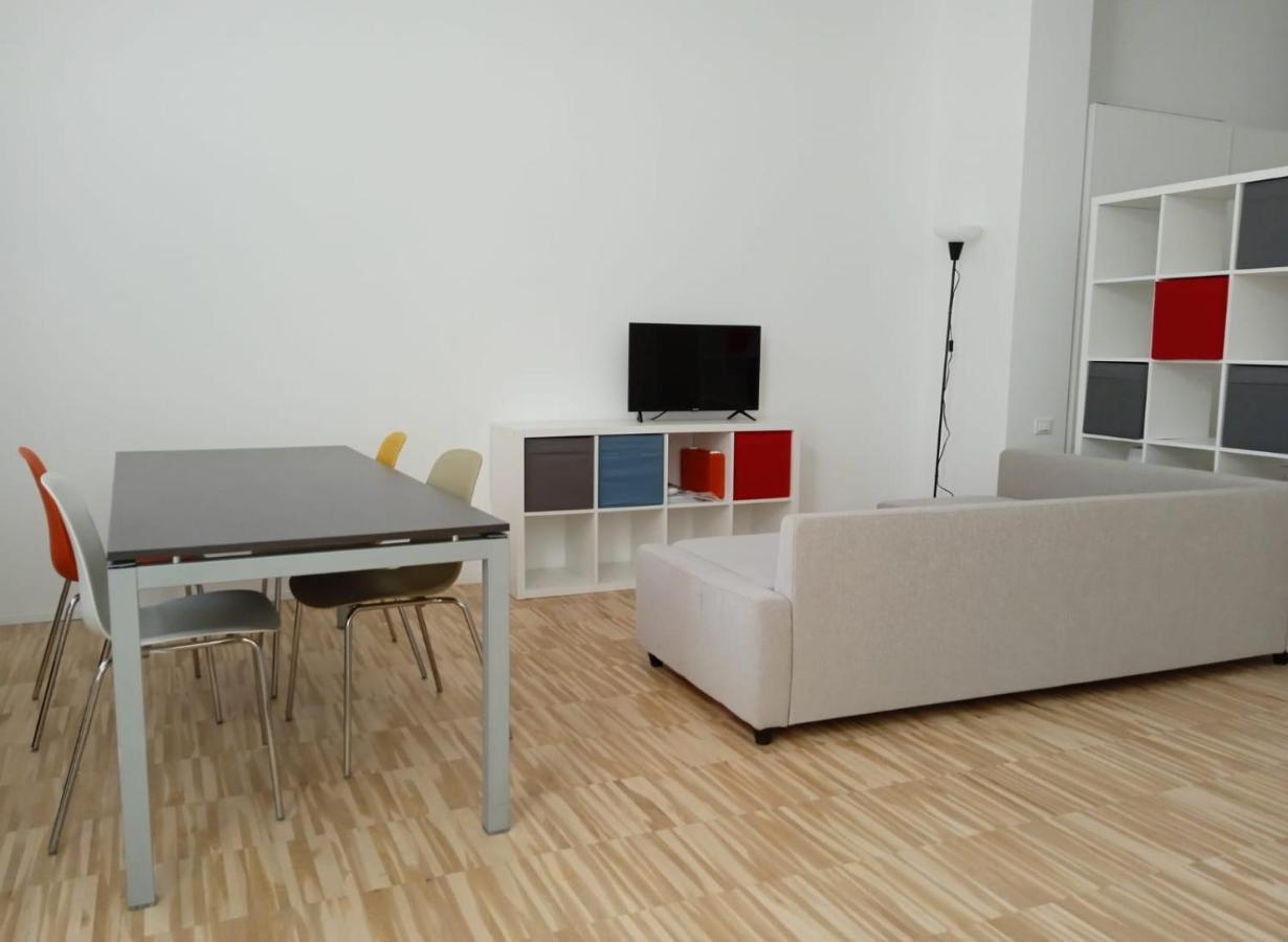 Open Space3 D'Apulia 11 Apartment Milan Exterior photo