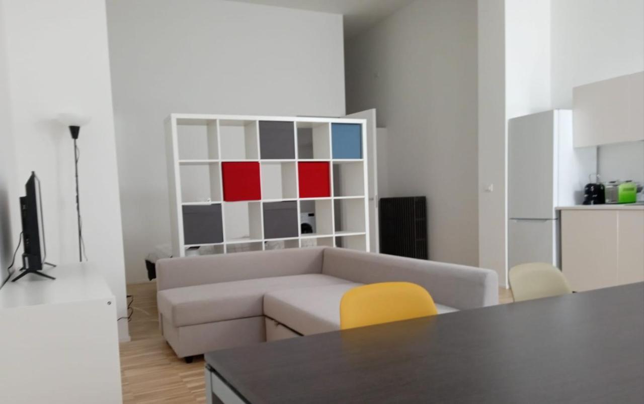 Open Space3 D'Apulia 11 Apartment Milan Exterior photo